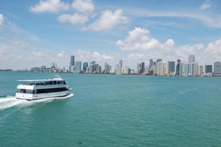 Image of a double decker boat tour of Miami